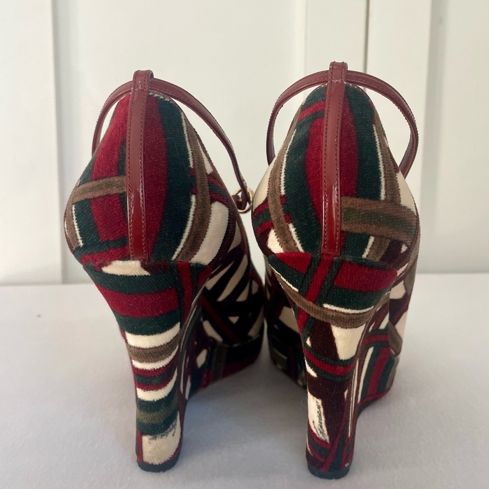 Gucci Velvet Web Ribbon wedges, ankle straps, red/white/green, 6.5b, box, EUC - Picture 5 of 16
